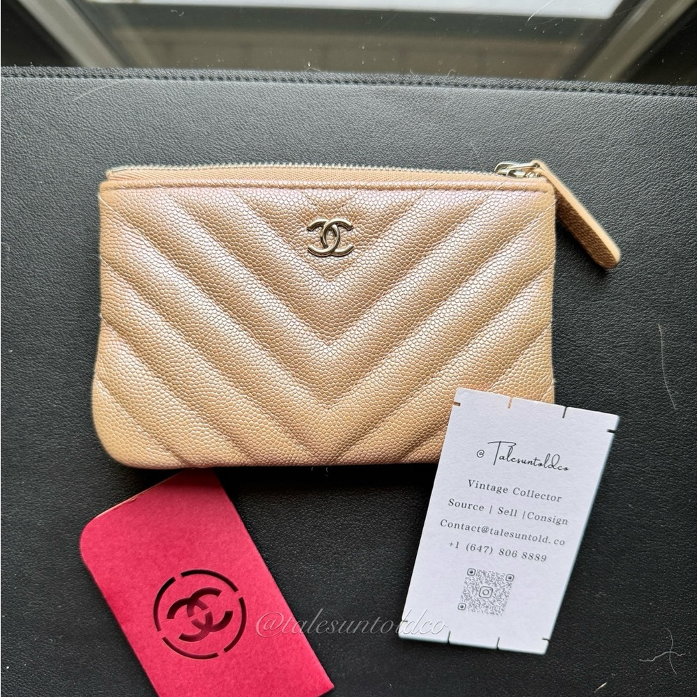 Excellent condition 17B rose gold mini ocase SHW